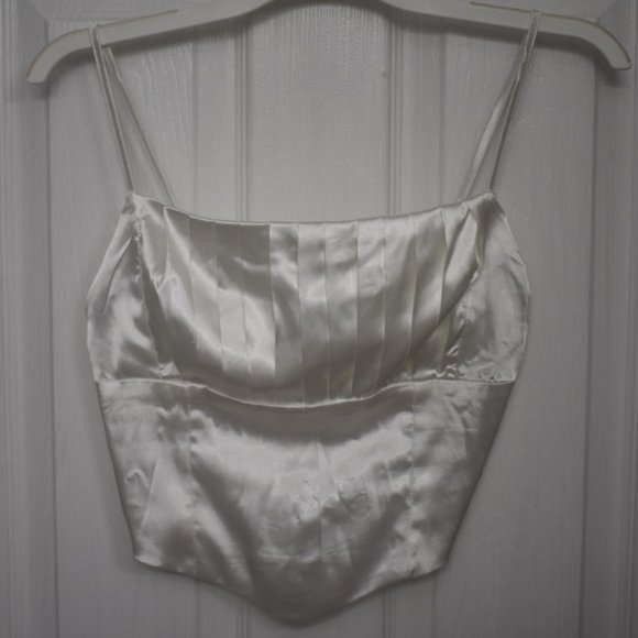Satin White Tank Crop Top Size Medium Beautiful Like Lulus Top - Picture 2 of 5
